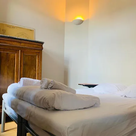 Train Flat Apartment *