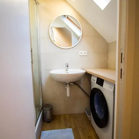 Charming Triplex Near Avenue Louise * Bruxelles