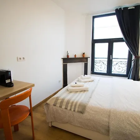 Charming Near Avenue Louise * Βρυξέλλες