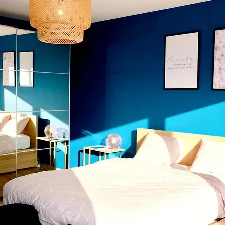 Apartment Boulevard Louis Mettewie Brussels