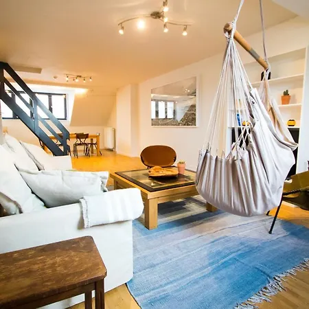 Charming Triplex Near Avenue Louise * Bruxelles