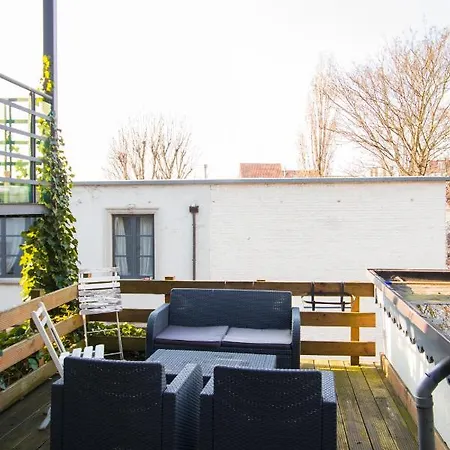 Appartement Charming Triplex Near Avenue Louise Bruxelles