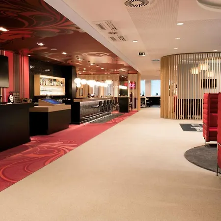 Park By Radisson Brussels Centre Midi 3*