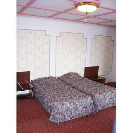 Manhattan Hotel