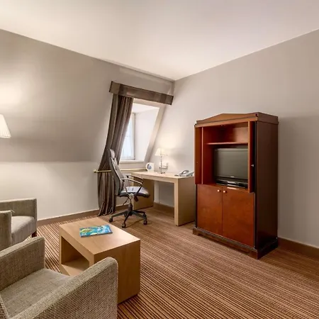 Nh カルフール ドゥ ルーロップ