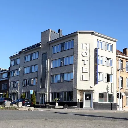Phenix Hotel 3*