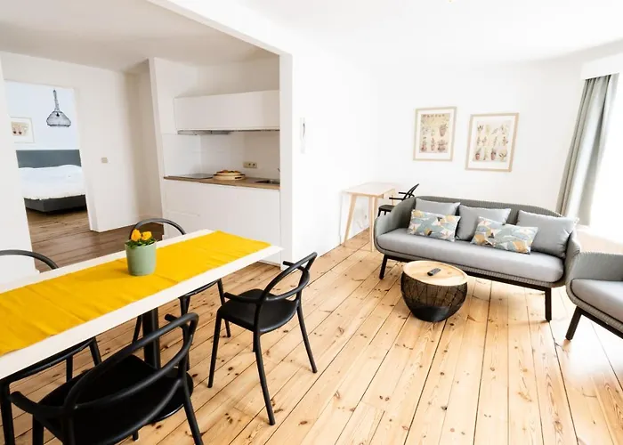 Flats Aparthotel Apartment