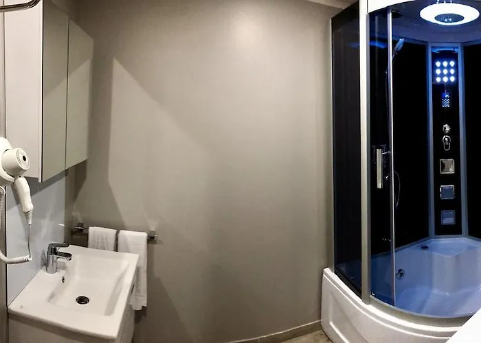 Flat Midi 33 Aparthotel 3*