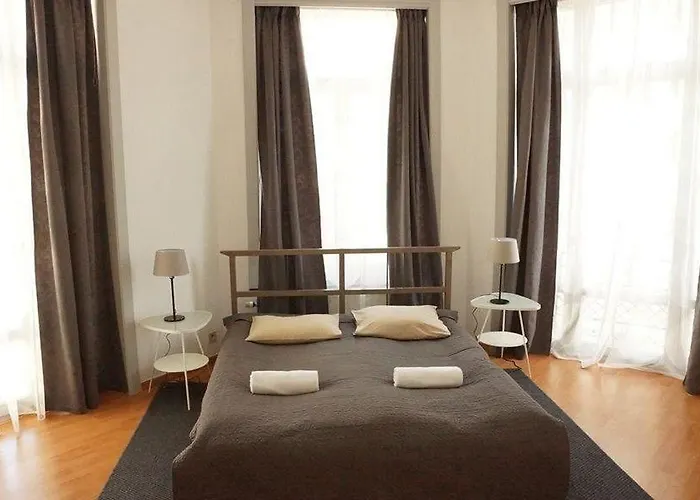 Apartmentsapart 3* ブリュッセル