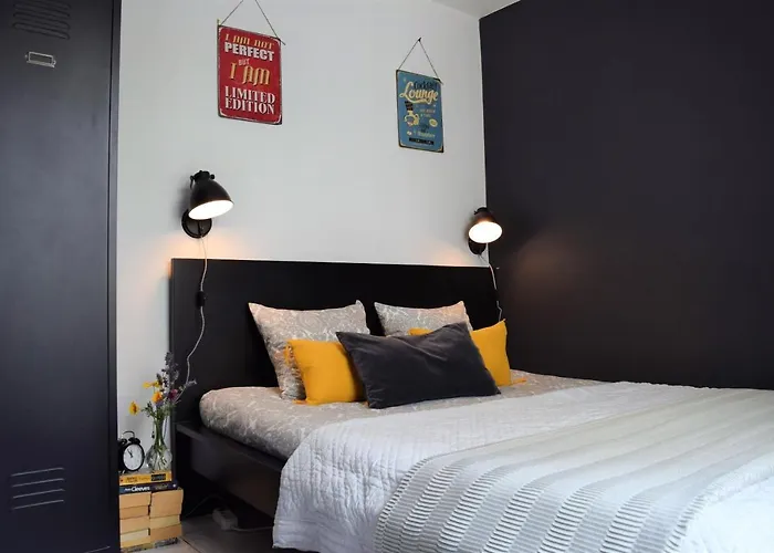 Cosy In The Center Of *