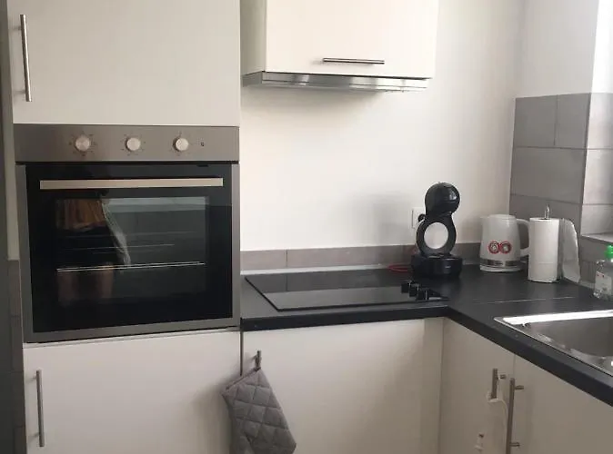 Dreamland Eu, Apartment Brussels