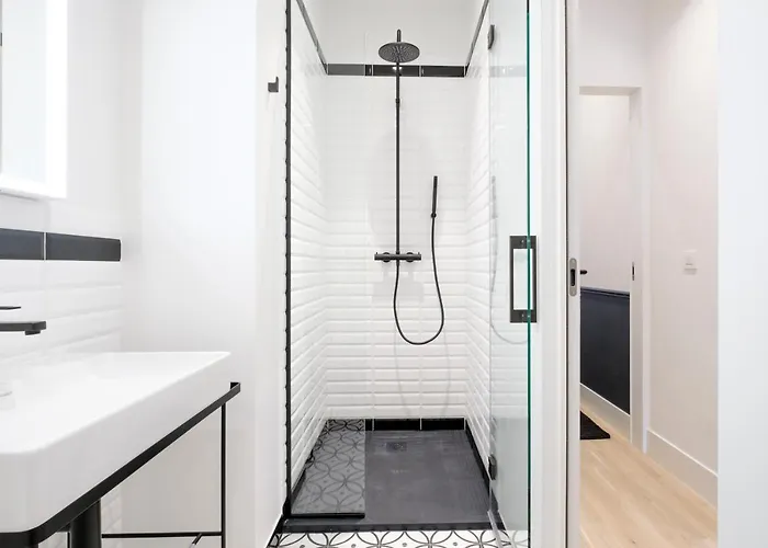 Fabulous In Chatelain Area Brüssel