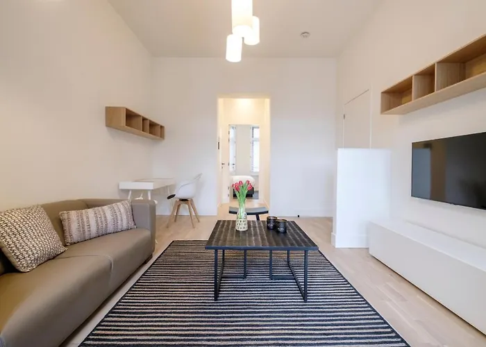 Fabulous In Chatelain Area アパート *