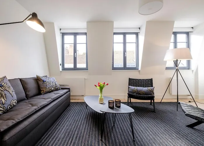 Fabulous In Chatelain Area *