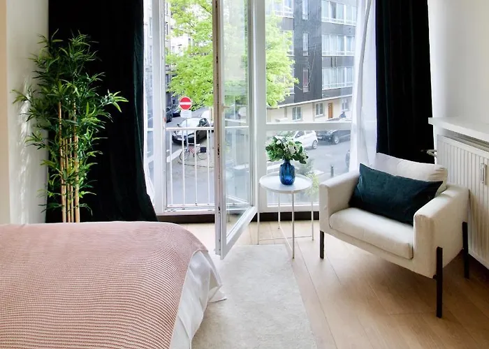 Splendid & Cosy Studio - Perfect Location 'stephanie-louise Area' * Bruxelles