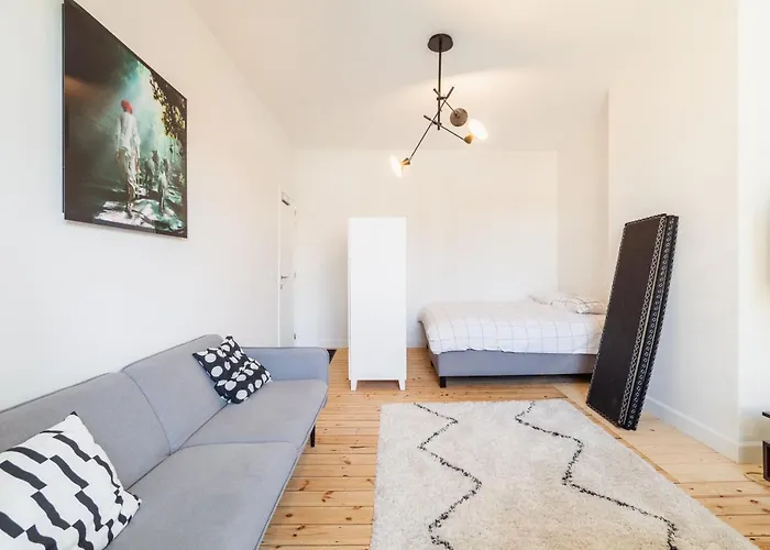 Felix Delhasse Brussels