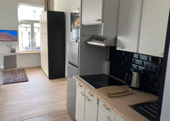 Apartman Magnifique Au 2eme Etage, A Proximite De La Gare Du Midi!