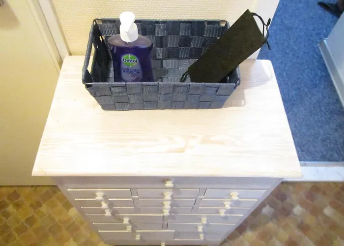 - - - - - Au Sixieme Ciel - - - - - * Brüssel