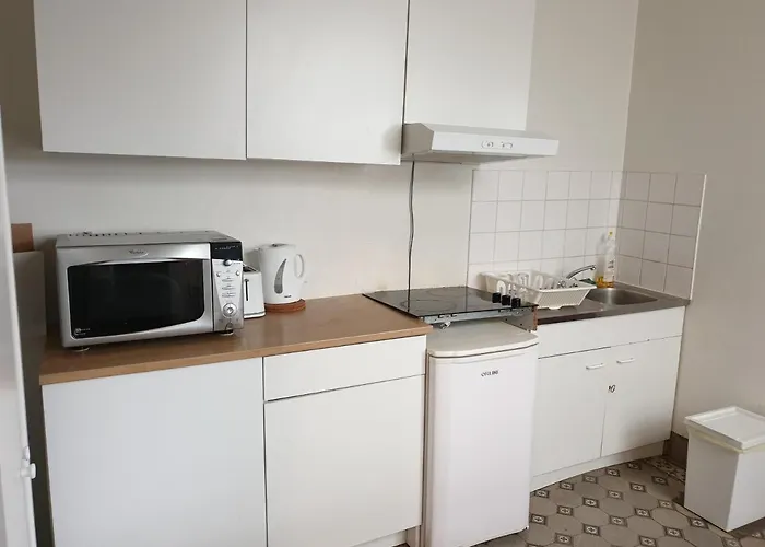 公寓 Near European District, 1-2 Bedroom Apartment. *