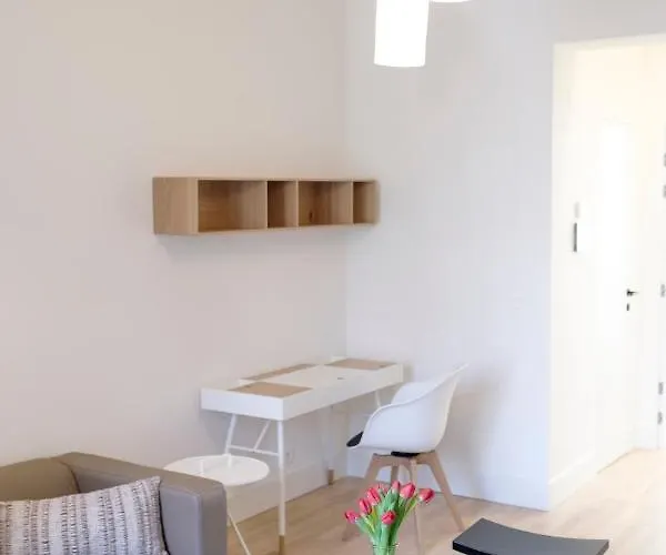 Apartment Fabulous In Chatelain Area *