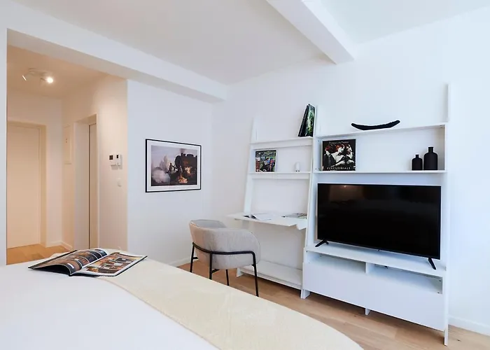 דירה The Good Flats