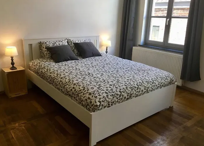 En Plein Coeur De Bruxelles. Superbe Duplex.a Voir! Apartment