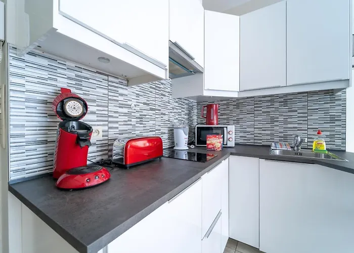 Luxury In The Eu Area * Bruksela