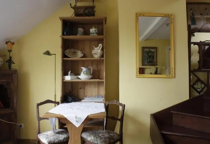 Ξενοδοχείο Les Bluets 2*