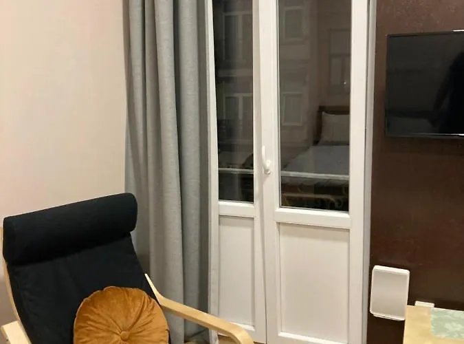 Superbe Au 1er Etage, Proche De La Gare Du Midi