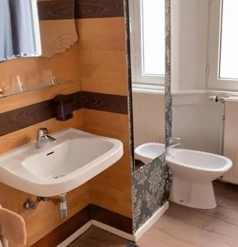 Le A Bed & Breakfast