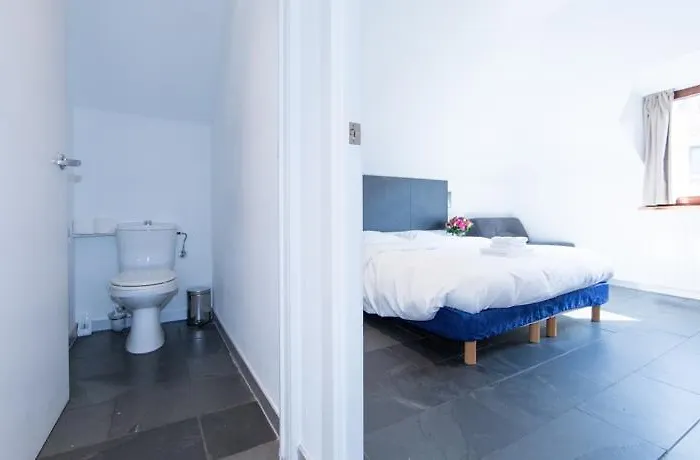 Azimut Flathotel 3* Brussels