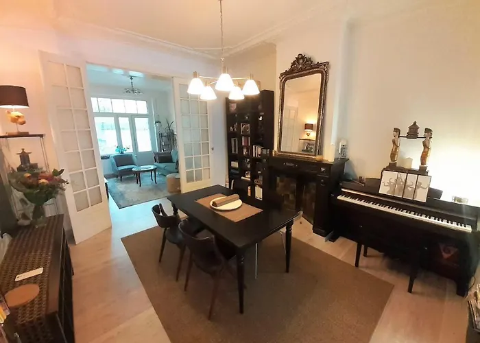 Belle Epoque Close To Eu, Nato & Rtbf Daire Brüksel