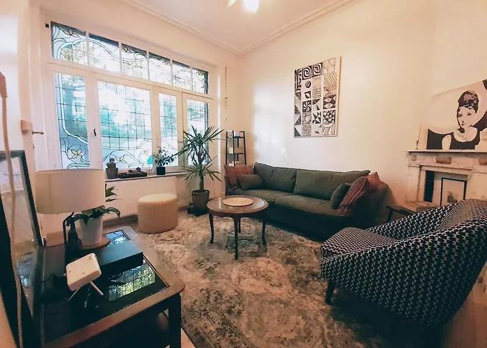 Belle Epoque Close To Eu, Nato & Rtbf Appartement *