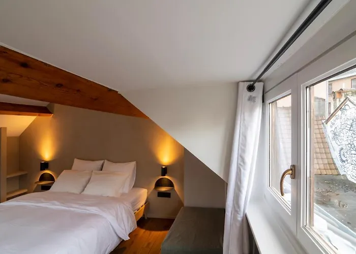 Lovely Triplex In The Heart Of Le Sablon Appartement *