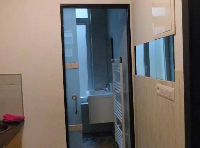 Superbe Au 1er Etage, Proche De La Gare Du Midi * Brussels