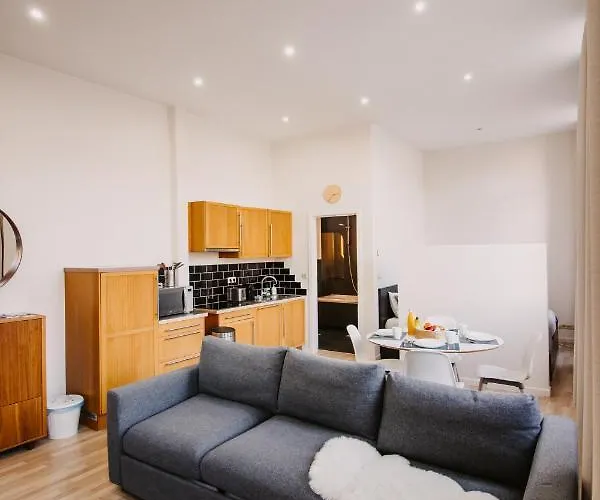 And Cozy In Apart Otel 3*