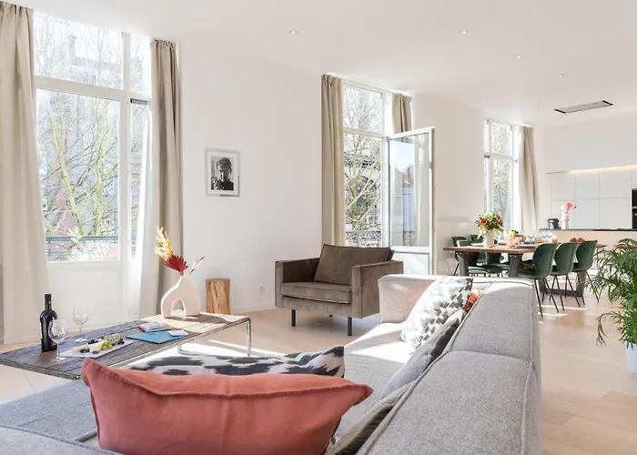 Sweett - Moliere Apartment *