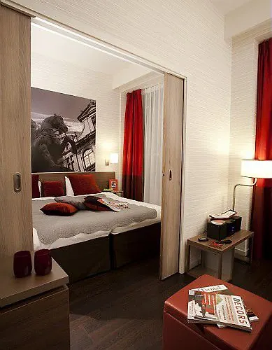 Adagio Grand Place 3*