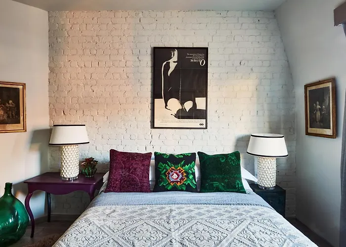 Charming 2-bedroom & Garden Брюссель