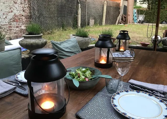 Charming 2-bedroom & Garden Брюссель