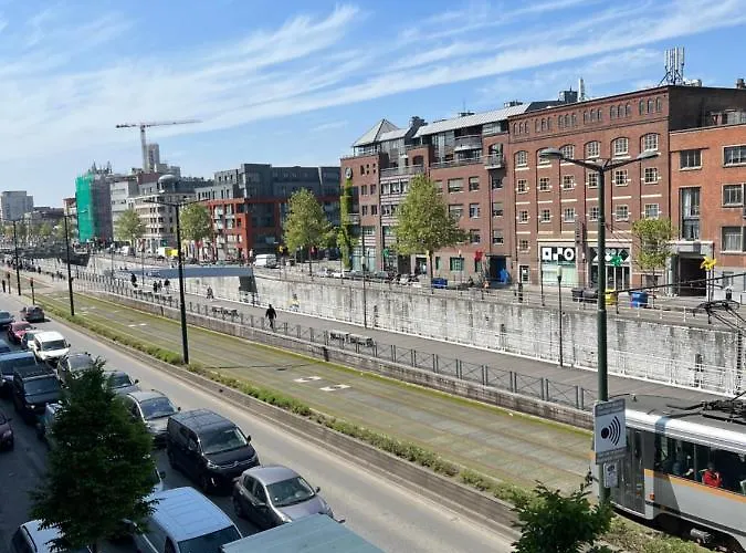 Appartement Cosy With Canal View Bruxelles
