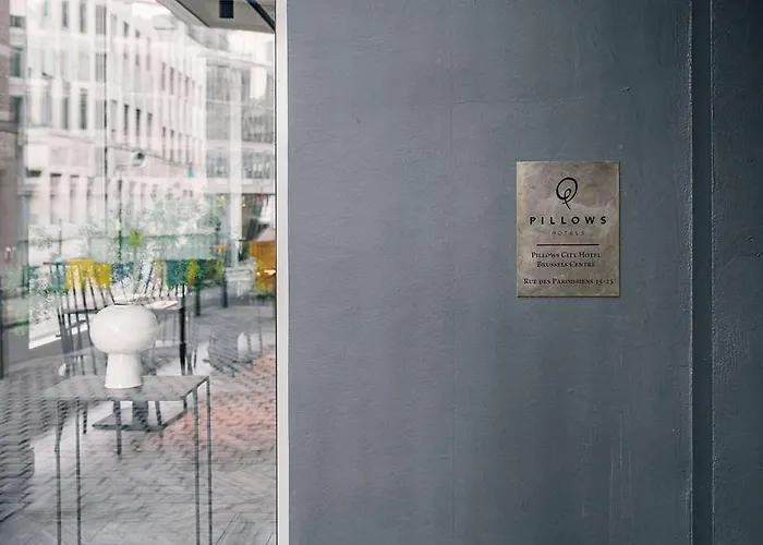 Hotel Pillows Centre 4*