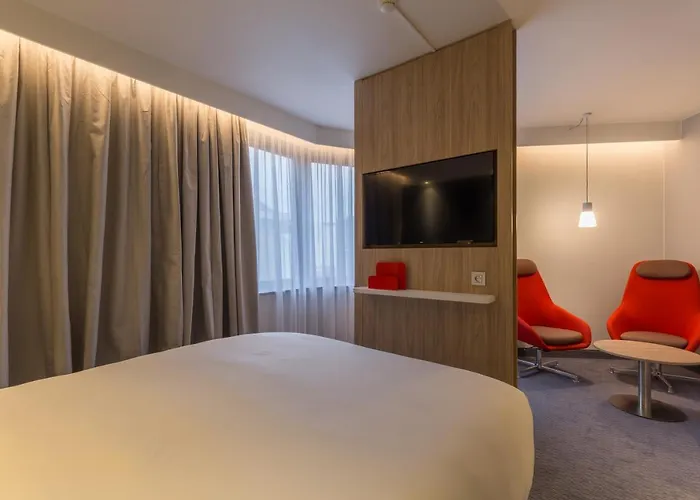 Otel Express Brussels-grand-place By Ihg 3*