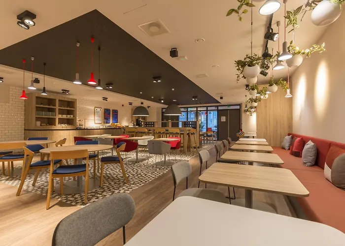 Otel Express Brussels-grand-place By Ihg 3*