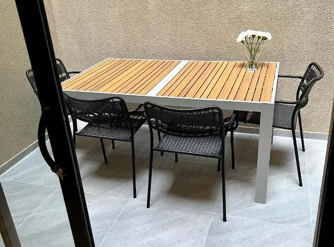 Exclusive Two-level With Private Terrace On The Canal Apartment Brussels