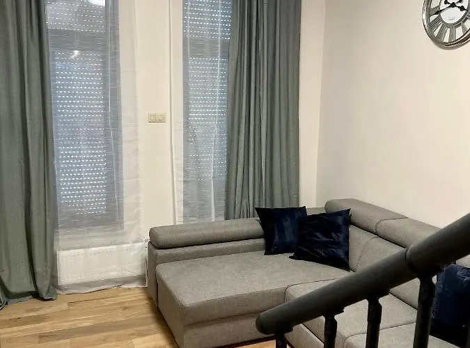 Exclusive Two-level With Private Terrace On The Canal Apartment