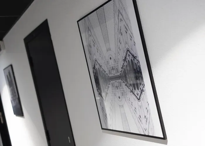 Aris Grand Place Hotel