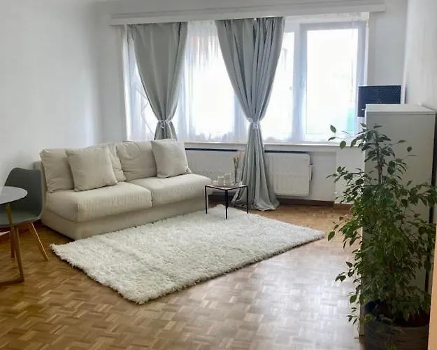 Cinquantenaire Apartment