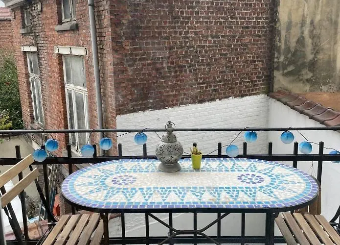 De Charme Dans Maison De Maitre Bruxelloise Bruxelles