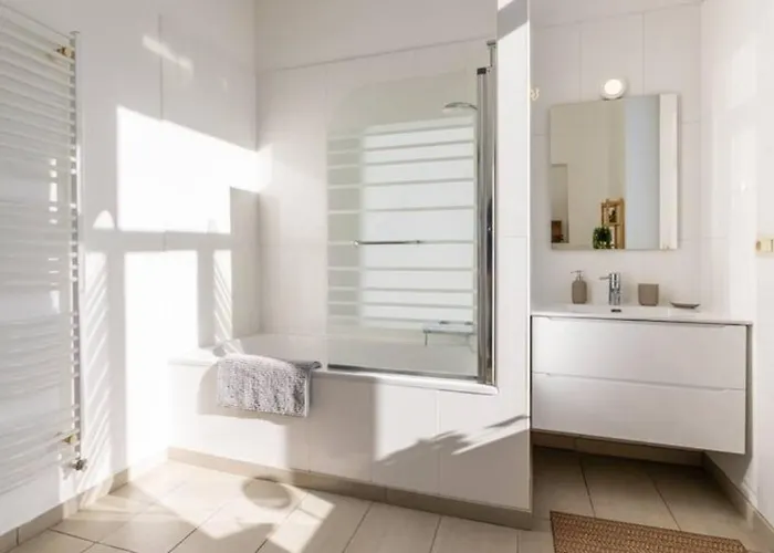 Manoir Bel Horizon Avec Grand Jardin Et Parking Prive * Βρυξέλλες